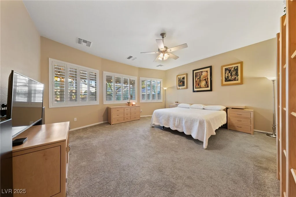 5823 Falling Stream, Las Vegas, NV 89131
