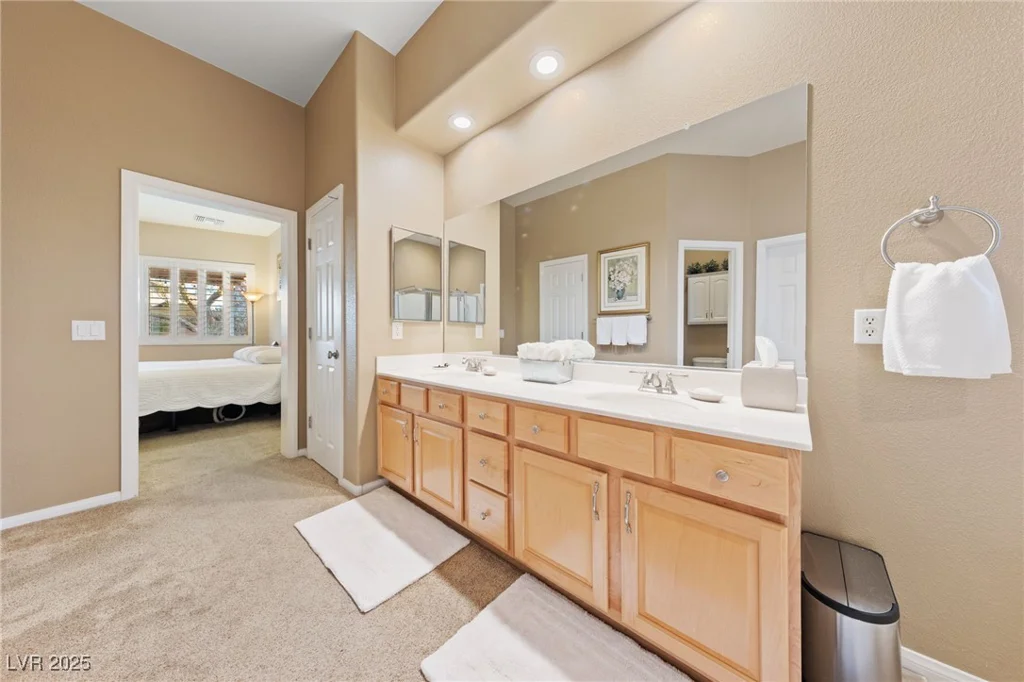 5823 Falling Stream, Las Vegas, NV 89131