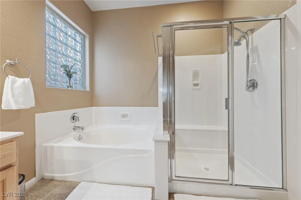 5823 Falling Stream, Las Vegas, NV 89131