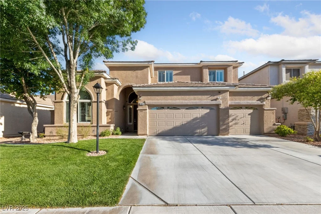 5823 Falling Stream, Las Vegas, NV 89131
