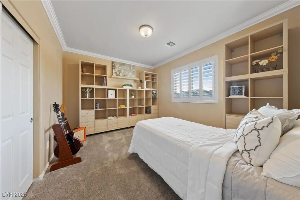 5823 Falling Stream, Las Vegas, NV 89131