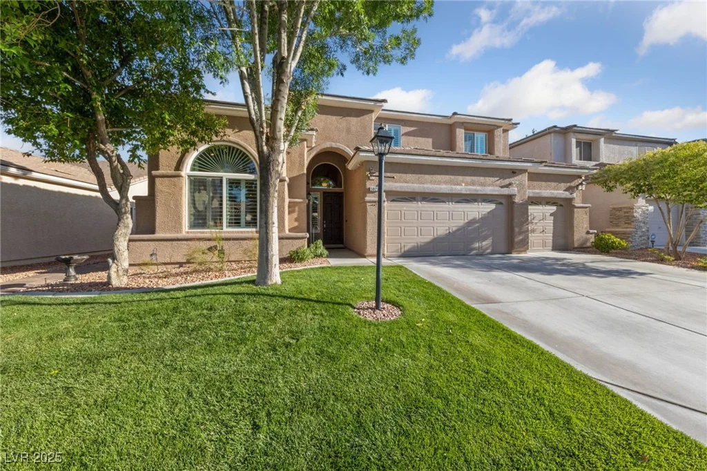 5823 Falling Stream, Las Vegas, NV 89131