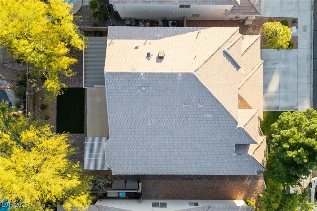 5823 Falling Stream, Las Vegas, NV 89131