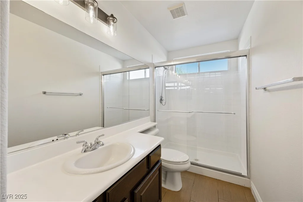 1921 Moonlight Bluff, North Las Vegas, NV 89084