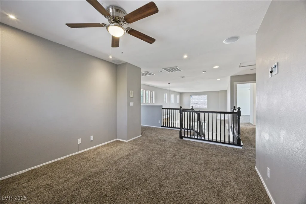 1921 Moonlight Bluff, North Las Vegas, NV 89084