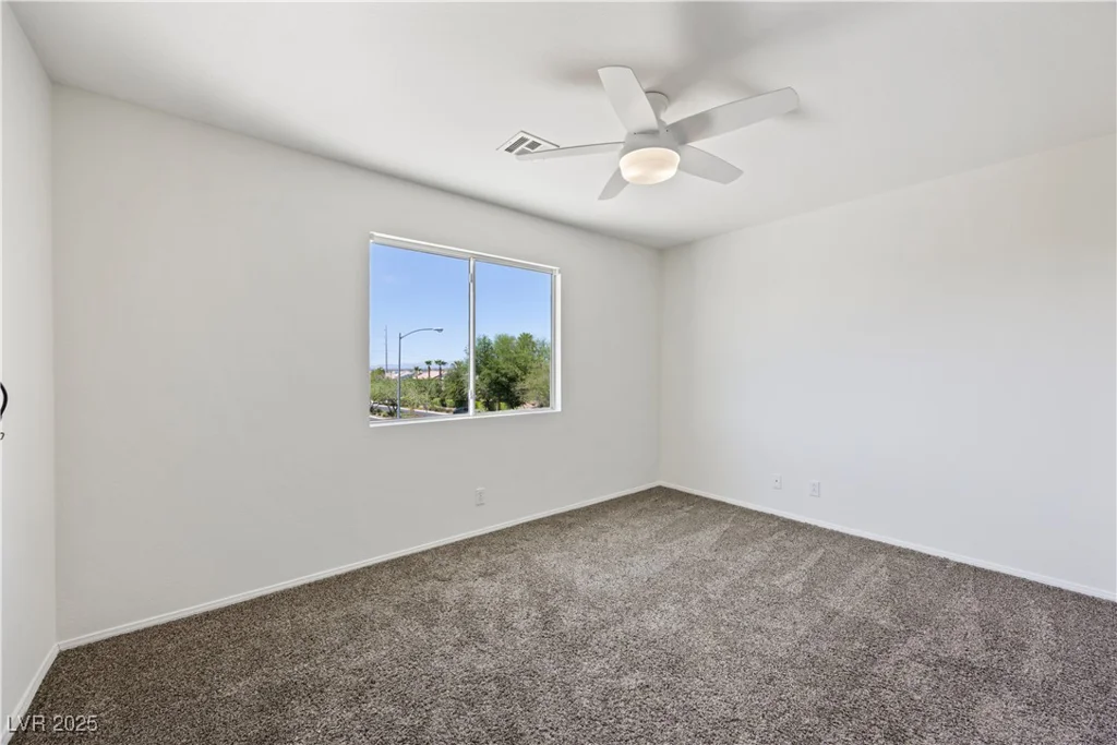 1921 Moonlight Bluff, North Las Vegas, NV 89084