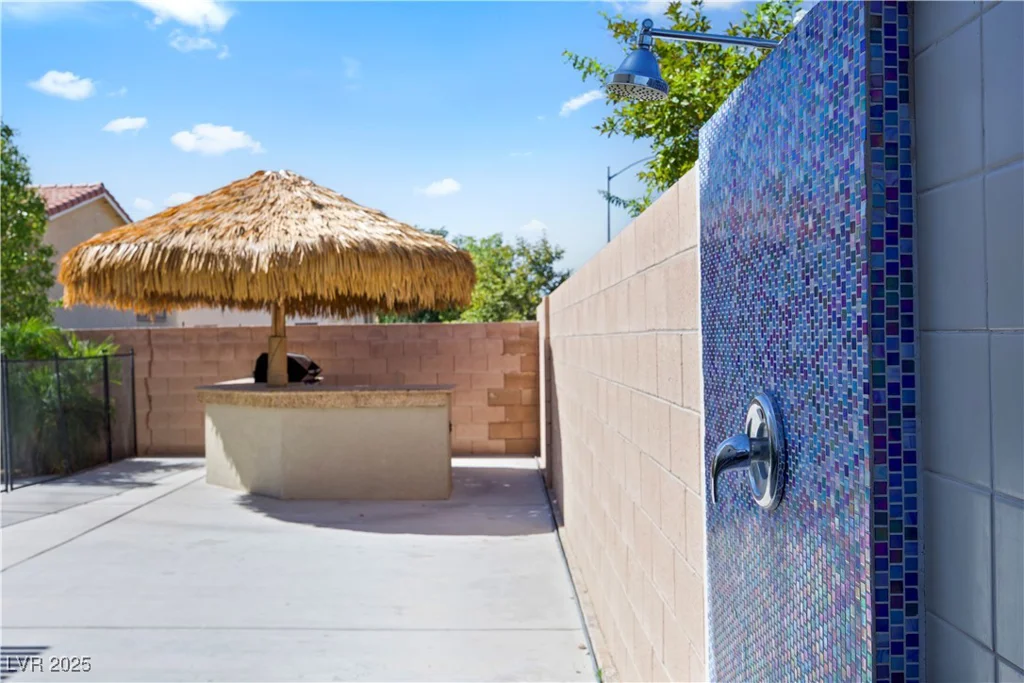 1921 Moonlight Bluff, North Las Vegas, NV 89084