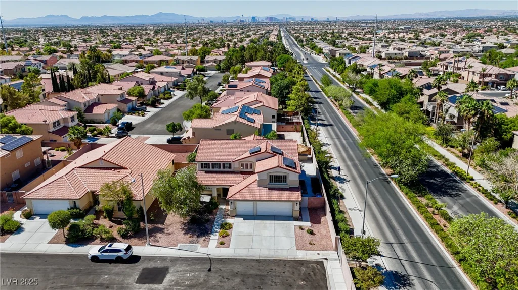 1921 Moonlight Bluff, North Las Vegas, NV 89084