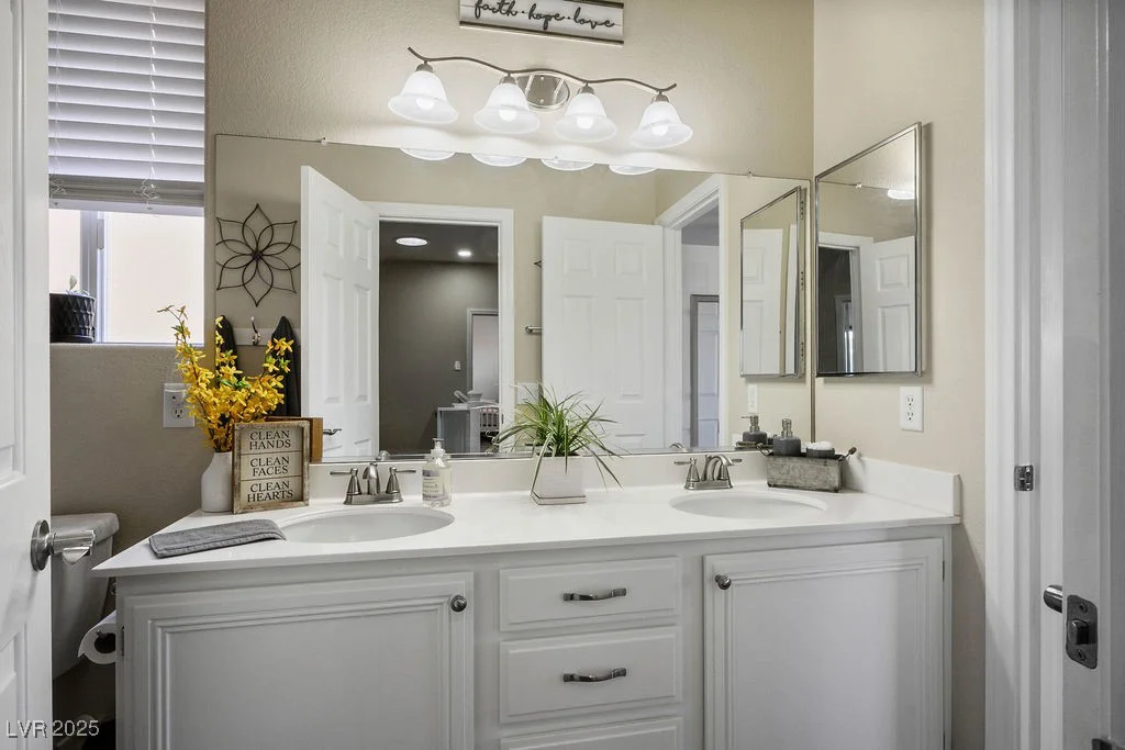 10749 Turquoise Valley, Las Vegas, NV 89144