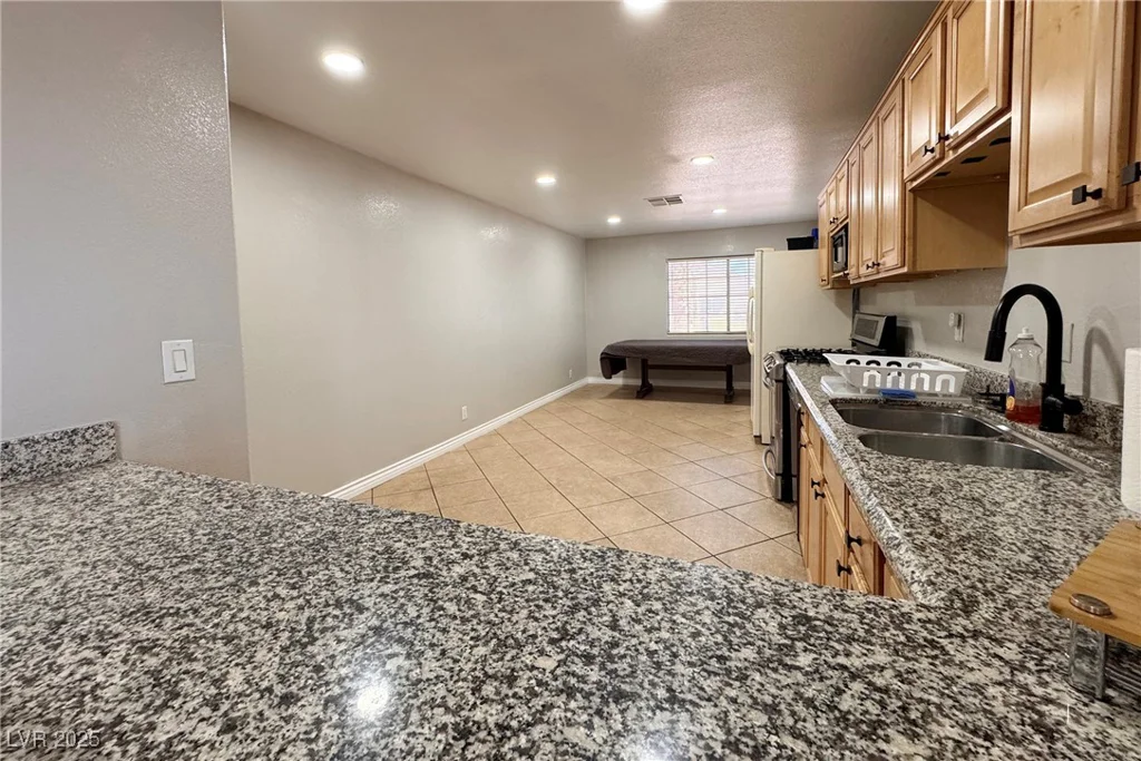 6929 Montcliff, Las Vegas, NV 89147