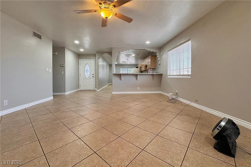6929 Montcliff, Las Vegas, NV 89147