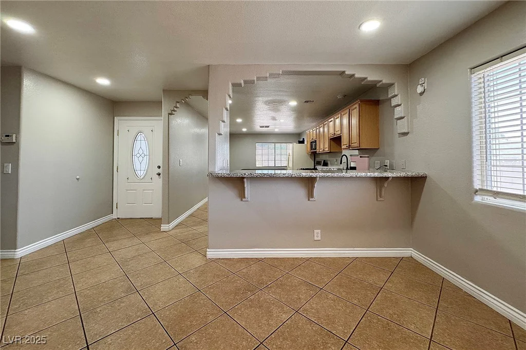 6929 Montcliff, Las Vegas, NV 89147