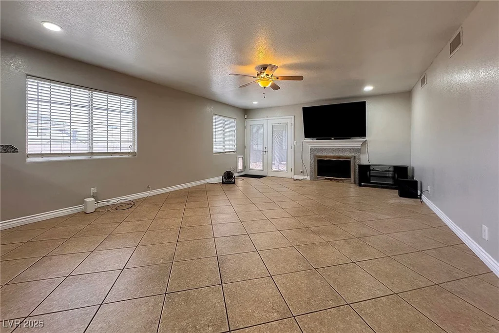 6929 Montcliff, Las Vegas, NV 89147