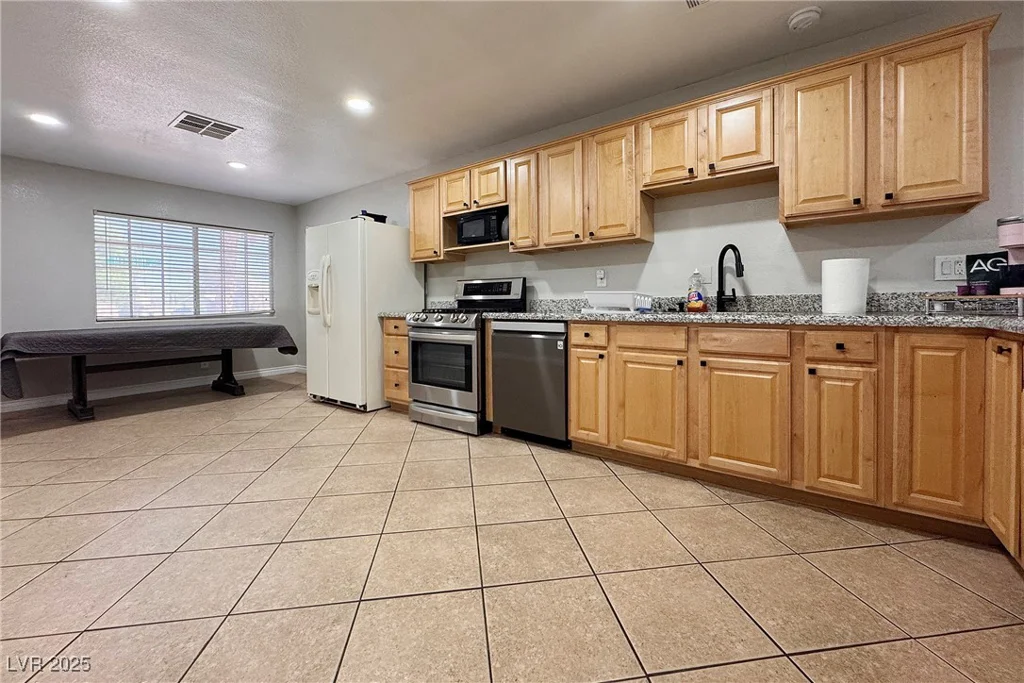 6929 Montcliff, Las Vegas, NV 89147