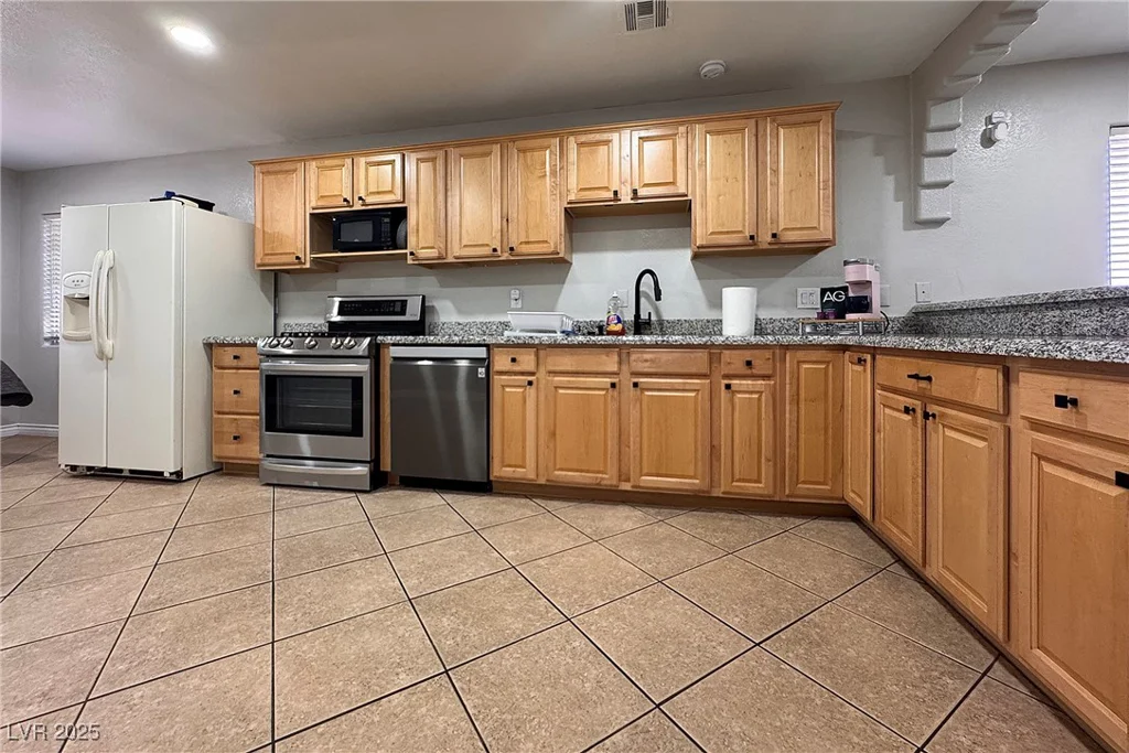 6929 Montcliff, Las Vegas, NV 89147