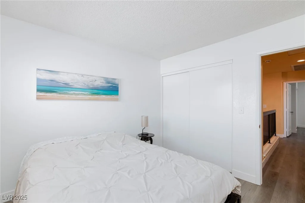459 Kelsford, Las Vegas, NV 89123