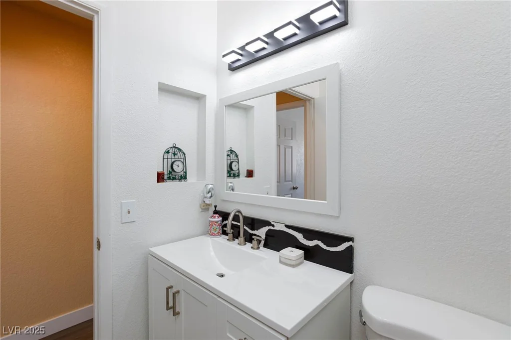 459 Kelsford, Las Vegas, NV 89123