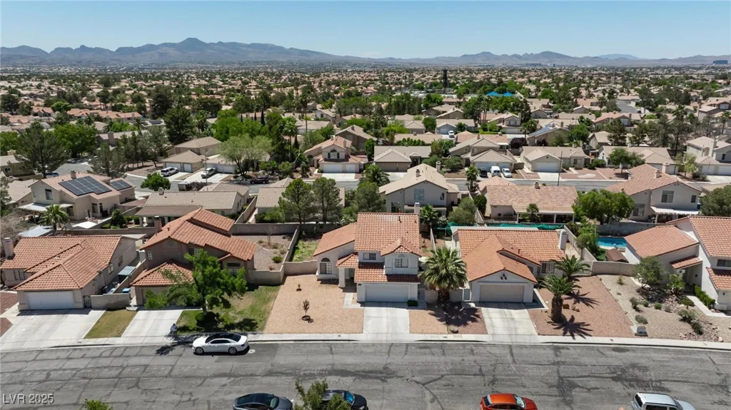 459 Kelsford, Las Vegas, NV 89123