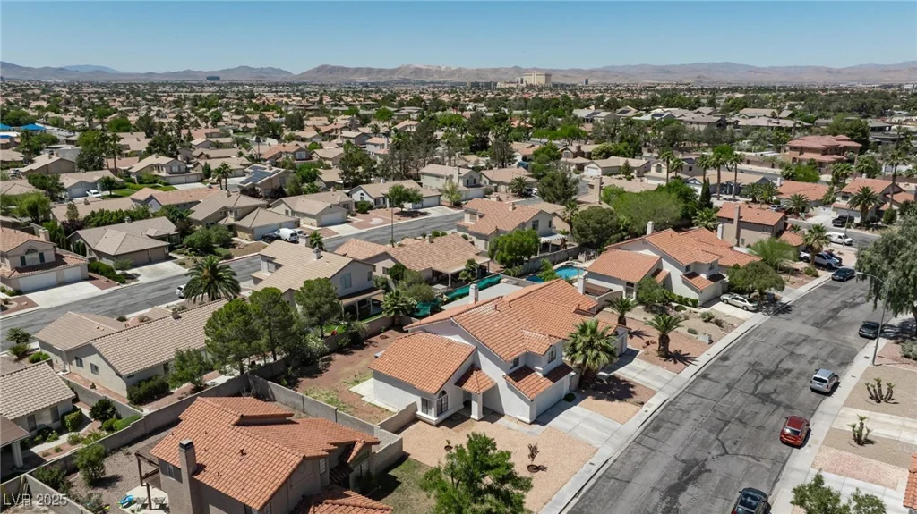 459 Kelsford, Las Vegas, NV 89123