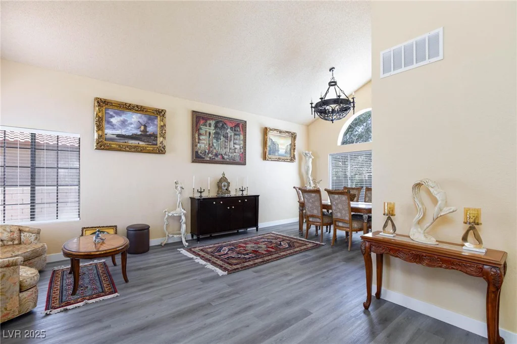 459 Kelsford, Las Vegas, NV 89123