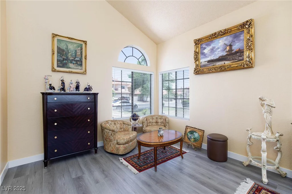 459 Kelsford, Las Vegas, NV 89123