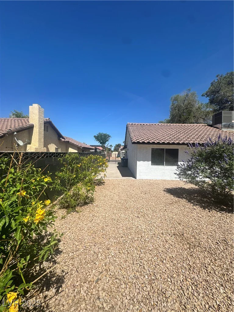 3920 Aspencrest, Las Vegas, NV 89108