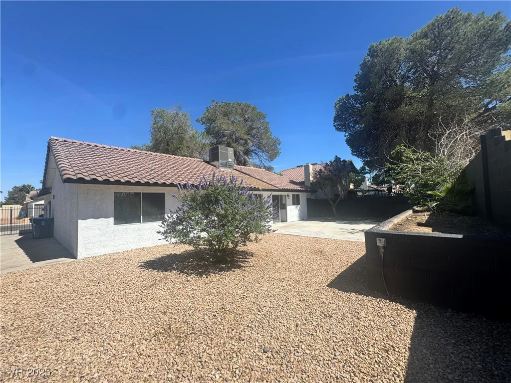 3920 Aspencrest, Las Vegas, NV 89108
