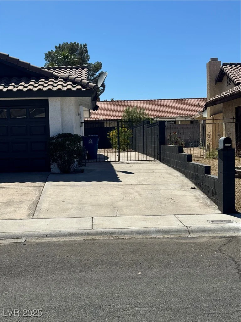 3920 Aspencrest, Las Vegas, NV 89108