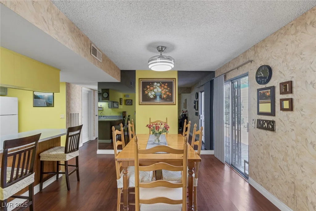 3815 Atlantis, Las Vegas, NV 89121
