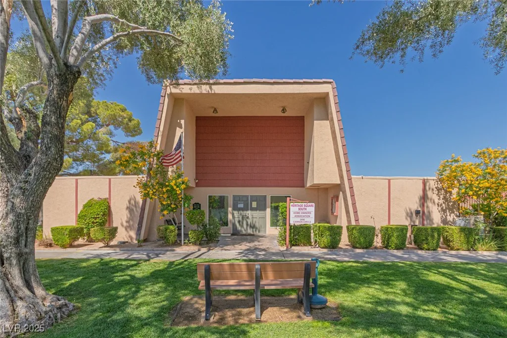 3815 Atlantis, Las Vegas, NV 89121