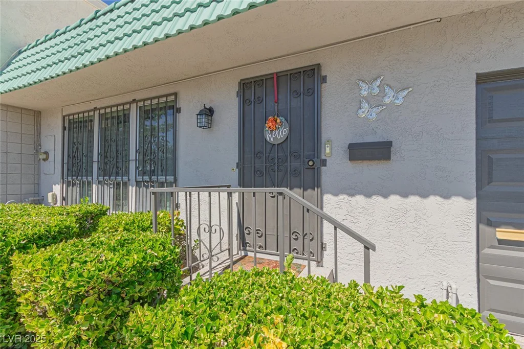 3815 Atlantis, Las Vegas, NV 89121
