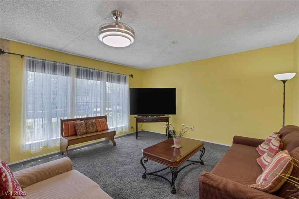 3815 Atlantis, Las Vegas, NV 89121