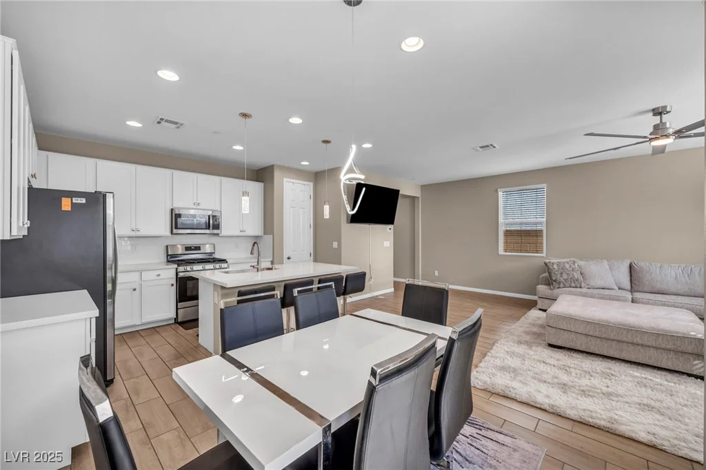 688 Monroe Hill, Henderson, NV 89011