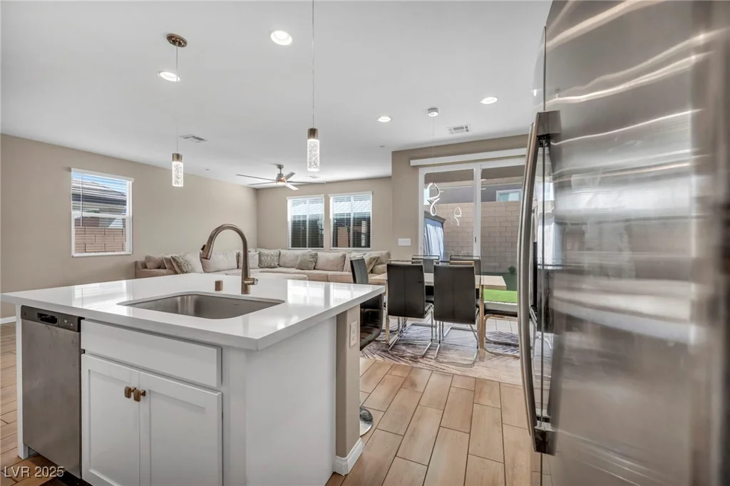 688 Monroe Hill, Henderson, NV 89011