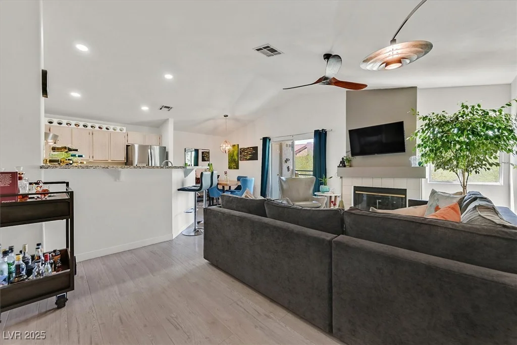 701 Wheat Ridge, Las Vegas, NV 89145