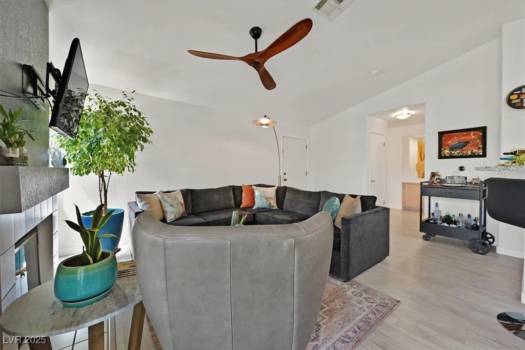701 Wheat Ridge, Las Vegas, NV 89145