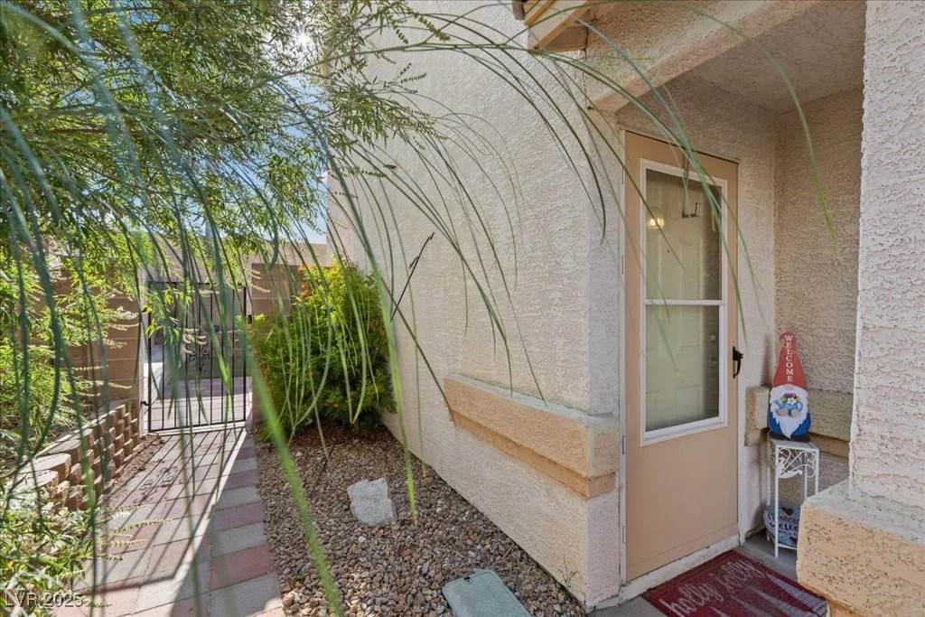 779 Peregrine Falcon, Henderson, NV 89015