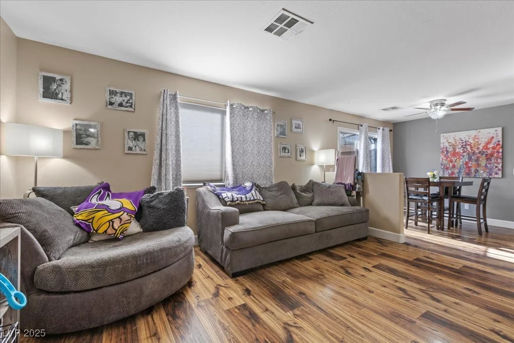 779 Peregrine Falcon, Henderson, NV 89015