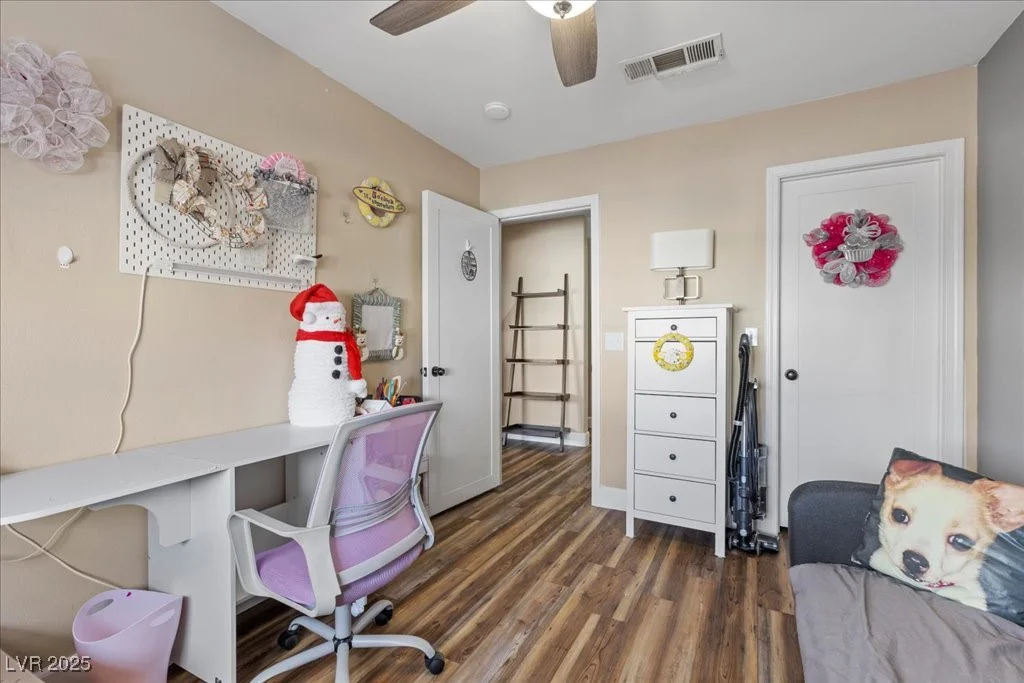 779 Peregrine Falcon, Henderson, NV 89015