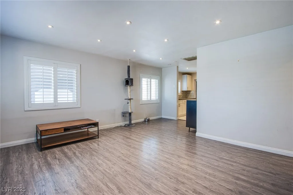 237 Cervantes, Las Vegas, NV 89101