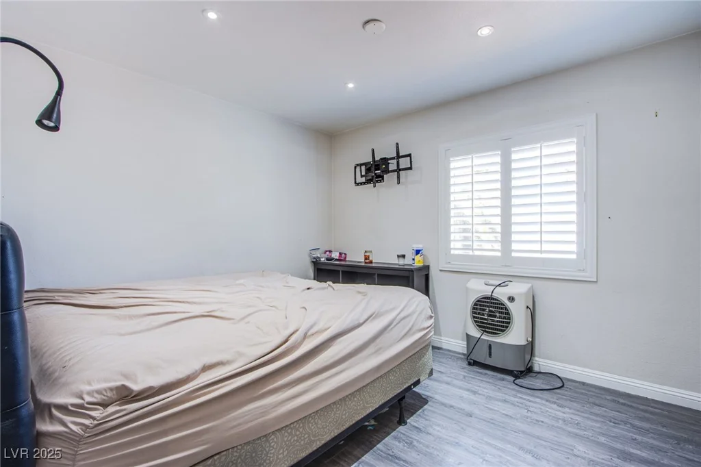 237 Cervantes, Las Vegas, NV 89101
