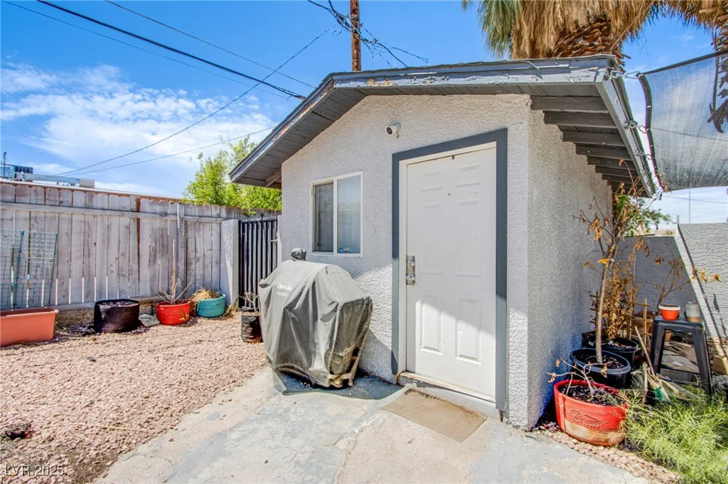 237 Cervantes, Las Vegas, NV 89101