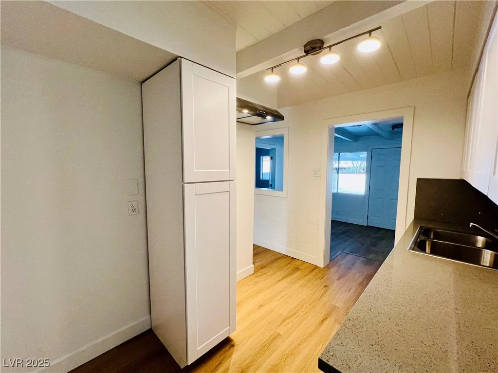 700 Minnesota, Las Vegas, NV 89107