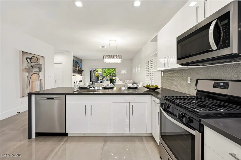 10532 Redwood Ash, Las Vegas, NV 89144