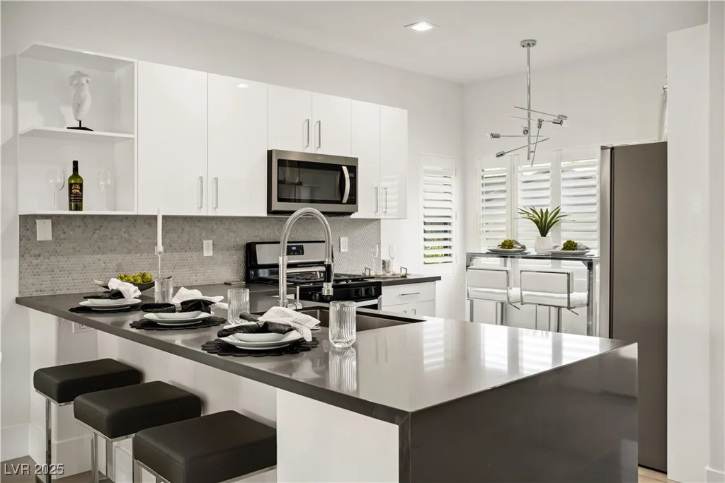 10532 Redwood Ash, Las Vegas, NV 89144