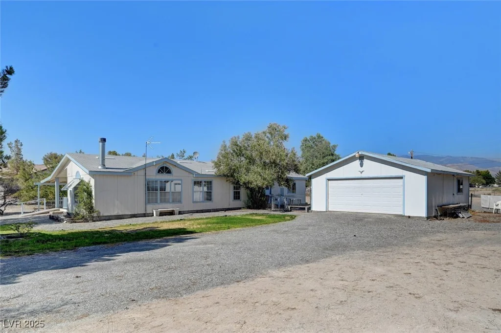 3301 Pahrump Valley, Pahrump, NV 89048