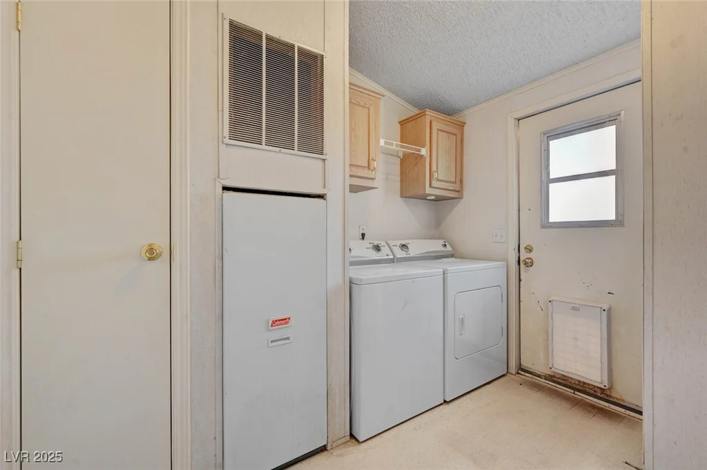 3301 Pahrump Valley, Pahrump, NV 89048