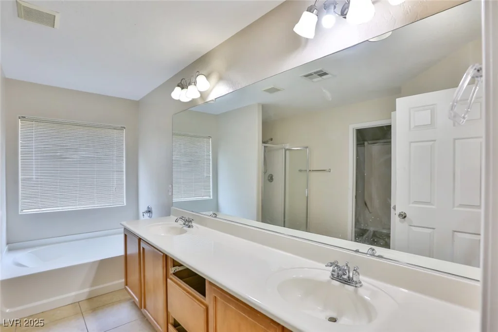 11816 Orense, Las Vegas, NV 89138