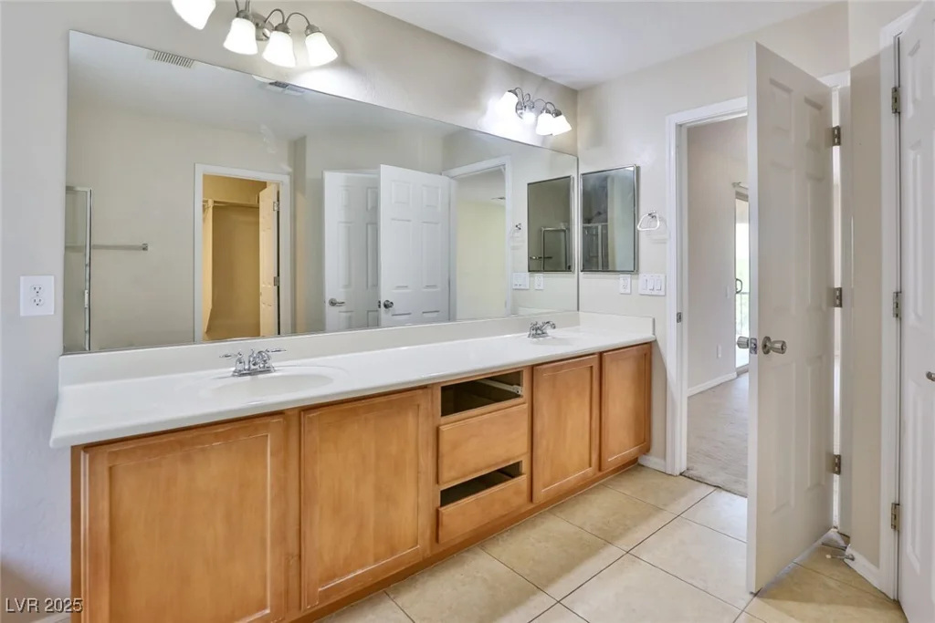 11816 Orense, Las Vegas, NV 89138