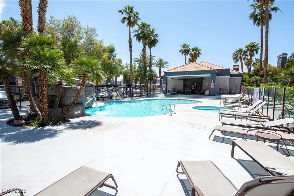8600 Charleston, Las Vegas, NV 89117